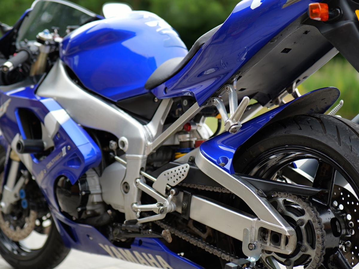 2000 Yamaha YZF-R1 5JJ  28,896 Miles Future Classic Featured on Mid Bike Crisis 