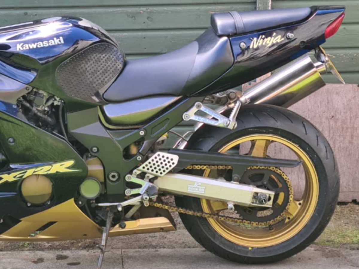 2003 Kawasaki ZX-12R – 21,000 Miles – Original Clean Example